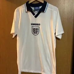 【希少デザイン】アンブロxイングランド代表 ポロシャツ 古着　ビンテージ　M 希少デザイン】アンブロxイングランド代表 ビンテージ ポロシャツ S