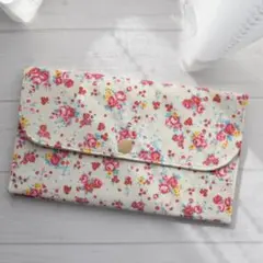 花柄クリーム色マルチケース