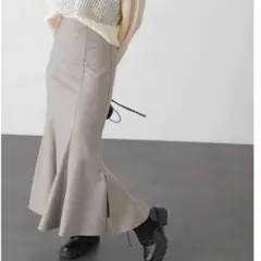 FREE’s MARTサイドスリットカットソーマーメイドスカート