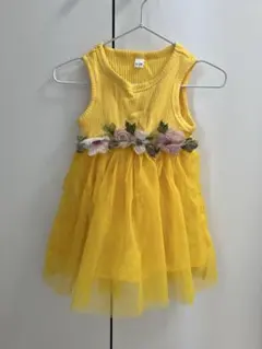 花柄刺繍付きイエローベビードレス 9-12M