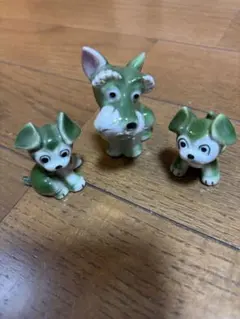陶器　置物　犬３体　有田焼