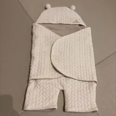 フード付きキルティングおくるみ