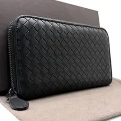 a48 ボッテガヴェネタ　長財布　イントレチャート　ブラック　ラウンドファスナー