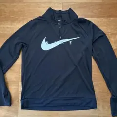 Nike Dri-FIT ハーフジップ トップス Sサイズのサムネイル