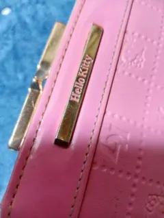 Hello Kitty ピンク 二つ折り財布 訳有りお値段応相談