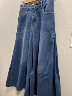 美品 SUPERFLARE BAGGY2 niko and JEANSのサムネイル