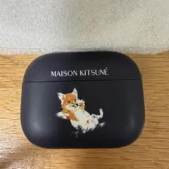 2025年最新】メゾンキツネ airpodsの人気アイテム - メルカリ