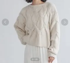 アパートバイローリーズ　白ニット