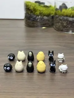 ジブリ フィギュアセット(トトロ,まっくろくろすけ,ジジ等)
