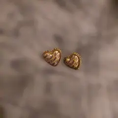 ベッツィジョンソン⭐ハートピアスのサムネイル