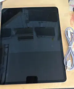 iPad Pro 12.9インチ（第5世代）＋充電コード値下げ交渉受け付けます！