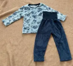 西松屋　冬用パジャマ（はたらく車柄）　サイズ110cm