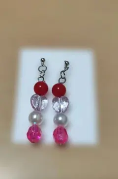 ハートとビーズのピアス