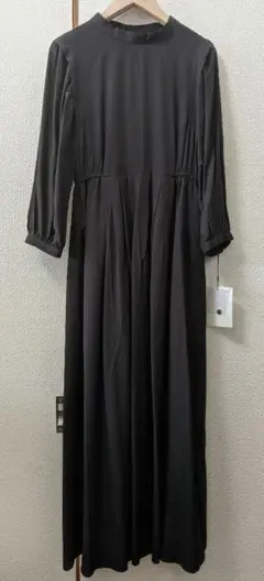 nairoスタンドカラーギャザーワンピース黒S未使用タグ付き
