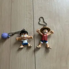 ワンピース ガチャフィギュア キーホルダー2個セット　当時もの　未開封品