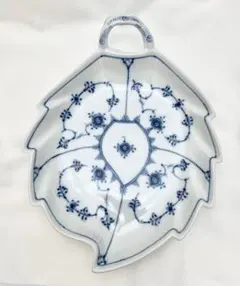 1992～1999年製 ブルーフルーテッドリーフ皿 1992～1999年製Royal Copenhagenブルーフルーテッドリーフ皿 - メルカリ