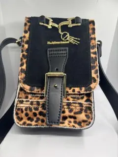 美品】ドクターマーチン レオパード柄 ヒョウ柄 スマホ ショルダー