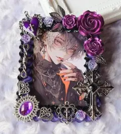 B8 ホイップデコ トレカケース 黒　紫　薔薇　十字架　ゴシック