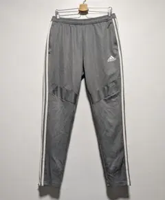 Item thumbnail for item bf6d810b-d6a9-4f31-aeac-eea5bd2dd8b7