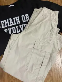 ユニクロ　ワイドカーゴパンツ レディース