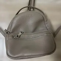 gyda ミニリュック　ベージュのサムネイル