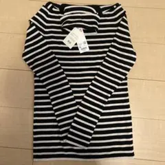 新品　ユニクロ　メリノリブタートルネックセーター