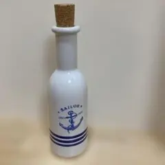 陶器の置物　花瓶