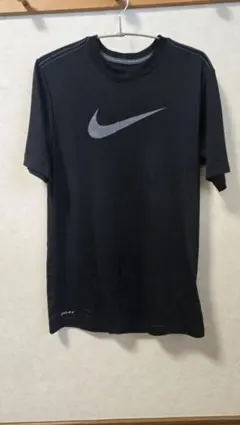 Nike ブラック ショートスリーブ Tシャツ　メンズ