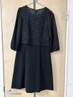 入学式にもオススメ　ジャケット付きブラックドレス レーストップス付き