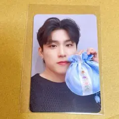 AB6IX 未公開トレカ　BORN LIKE THIS ウジン