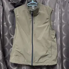 UNIQLO 防風 撥水 ベスト Sサイズ