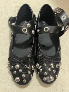 ZARA ザラ　スタッズ付きバレリーナ　バレエシューズ新作【美品】