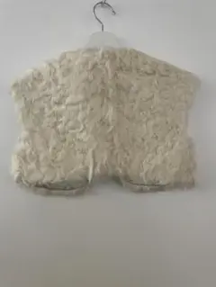 クリーム色ファー半袖カーディガン