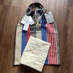 マルニ