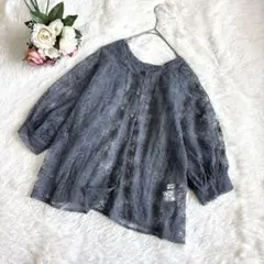 美品✨アルシーヴ（F）五分袖 シアーカーディガン 花柄 クロップド グレーのサムネイル