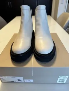 タイムセール♪新品未使用♪ELVIO ZANON サイドゴアブーツ オフホワイト