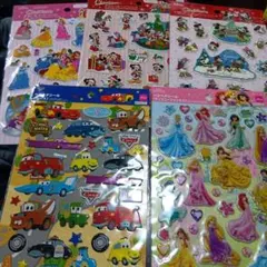 DAISO　ぷっくりシール　クリスマス　ディズニープリンセス、カーズ、ミッキー