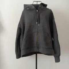 最終お値下げ✳️ダークグレー フリル付きダンボールパーカー