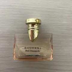 BVLGARI Rose Essentielle 香水 5mlのサムネイル
