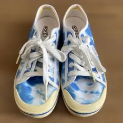 KEEN スニーカー タイダイ柄 レディースのサムネイル