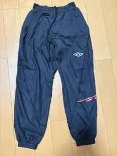 Umbro ブラック ピステパンツ　140