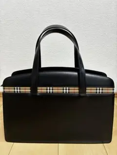 【未使用保管品】Burberrys ヴィンテージ ノバチェック レザー 保存袋付のサムネイル