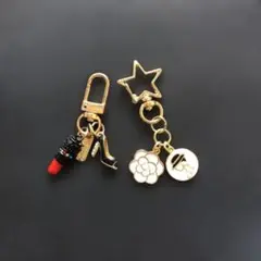 【おまとめ】ファッション キーホルダー 2点セット　ゴールドベース
