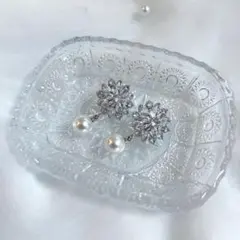 【美品】ウェディング　イヤリング　パール　キラキラ　❇︎