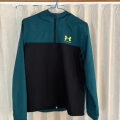 子供用　Under Armour フード付きジャケット　グリーン／ブラック