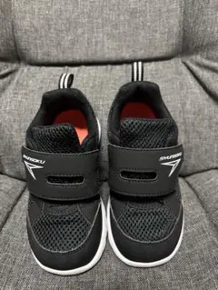 瞬足キッズシューズ⭐︎