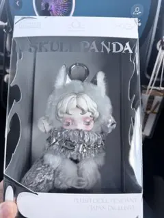 m*e様 スカルパンダSKULLPANDA × XG ぬいぐるみペンダント 日本