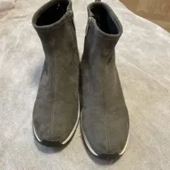 Item thumbnail for item 70548de0-12e6-4c64-8cb8-65eafc0ee957