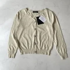 美品　JUSGLITTY ビジュー釦　カーディガン　Ｖネック