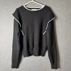 アズールバイマウジー フリル付き ブラック 黒 長袖ニット フリー